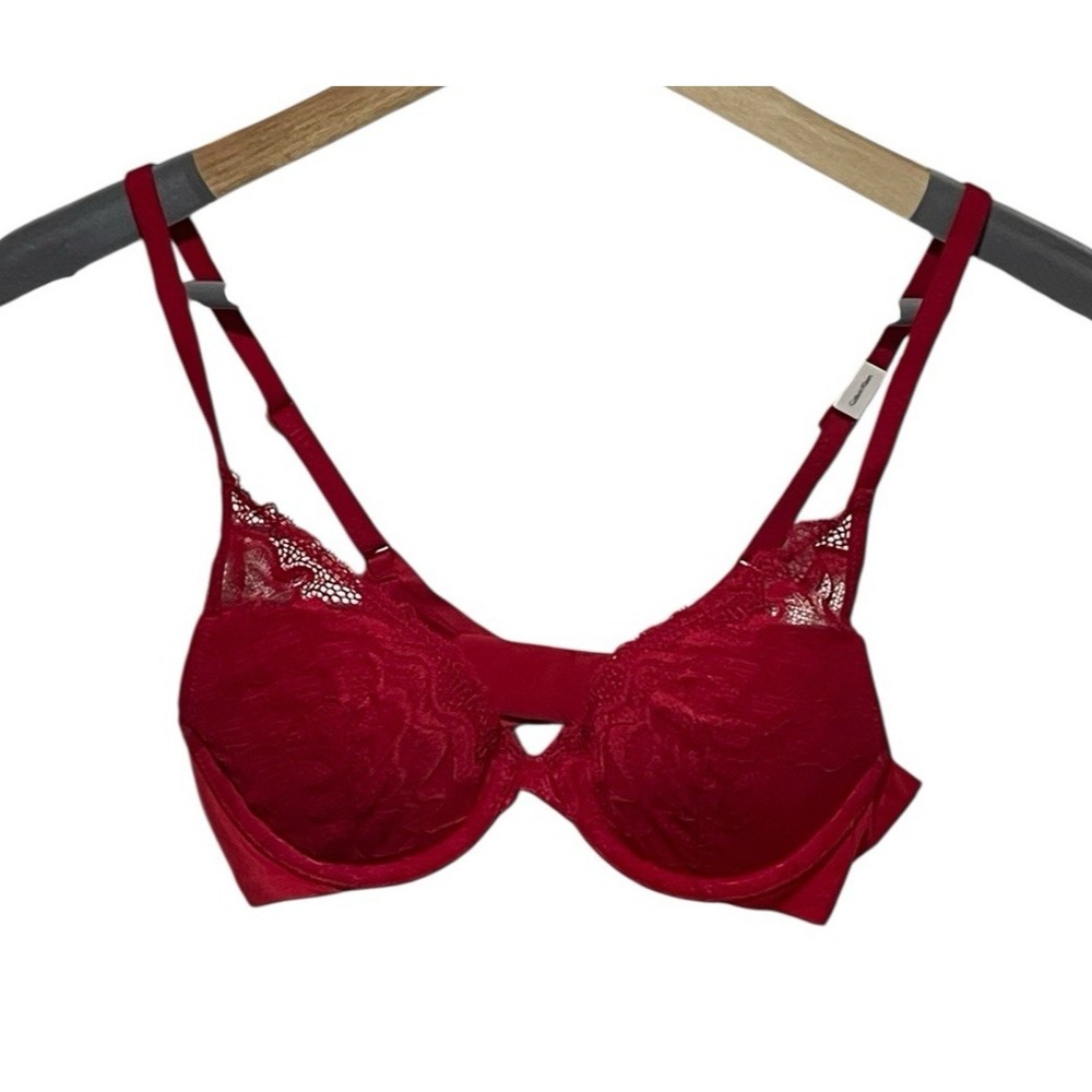 Calvin Klein 32B Perfectly Fit Etched Lace Light Lined Plunge Bra Red